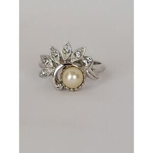 Avon Silver Tone Faux Pearl Glass Crystal Ring Vintage Signed Size 5.5
